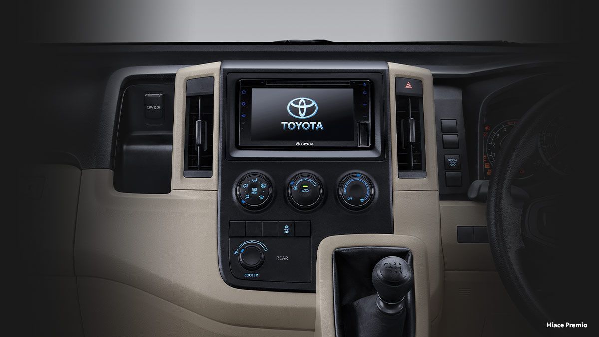 Kenapa Toyota Hiace Sering Jadi Langganan Bos Mobil Travel? Ternyata Ini 5 Jawaban Pentingnya!