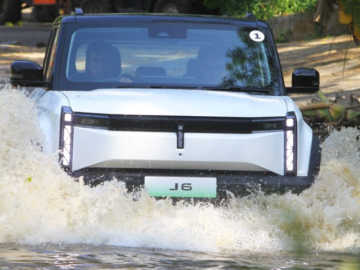 Berapa Harga Mobil Listrik Chery J6 Terbaru Juli 2025? Cek Harga dan Spesifikasi Unggulannya di Sini!