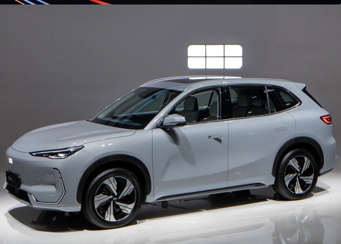 Update Harga Geely EX5 Terbaru November 2025 yang Bisa Kamu Jadikan Pertimbangan, Worth It Gak?