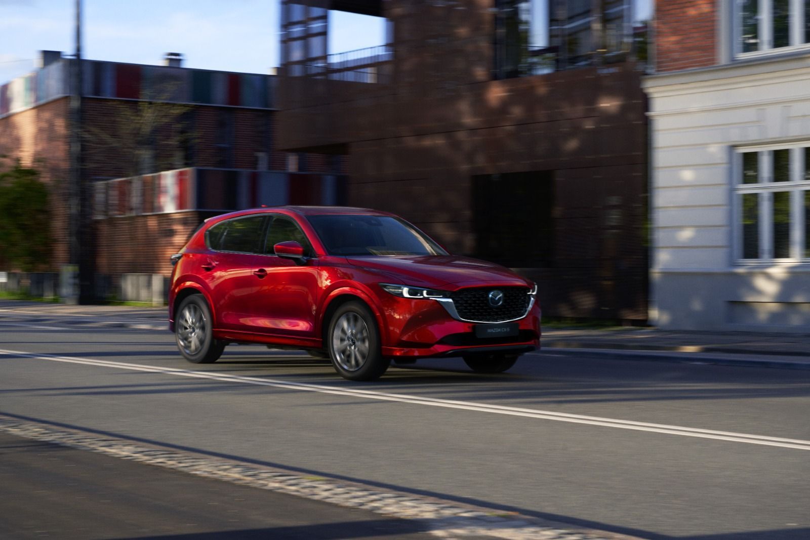 5 Kelebihan Mazda CX-5 Terbaru yang Bisa Kamu Pertimbangkan: SUV Compact Mewah dan Elegan