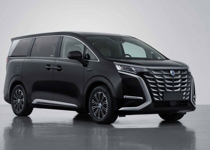 Berapa Harga Denza D9 Terbaru Agustus 2025? Intip Harga Mobil Listrik Premium yang Bikin Ngiler!