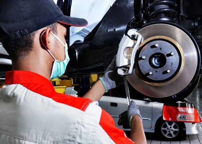 4 Penyebab Indikator Rem ABS Menyala di Mobil Terbaru yang Wajib Kamu Deteksi!