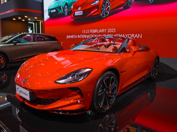 Mengulik Spesifikasi MG Cyberster Terbaru yang Punya Desain Sporty dan Futuristis, Berapa Harganya?