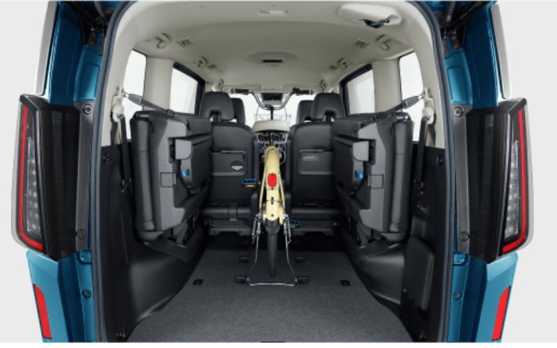 Banyak Pilihan, Ini 5 Alasan Nissan Serena e-Power Terbaru 2025 Lebih Unggul Dibanding Rivalnya!