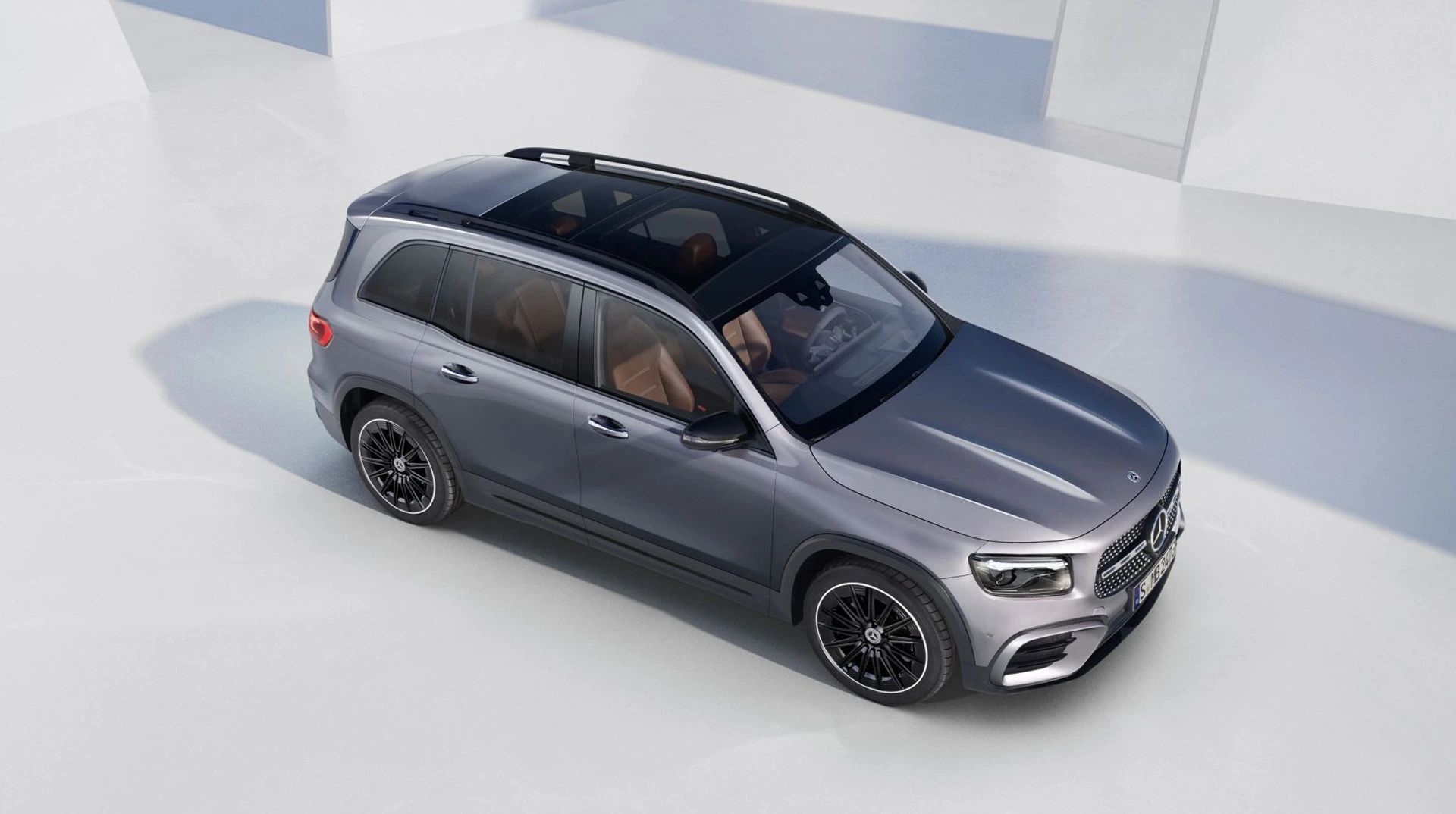 Berapa Harga Mercedes Benz GLB Terbaru 2025? Mobil SUV Premium yang Cocok Untuk Keluarga Modern!