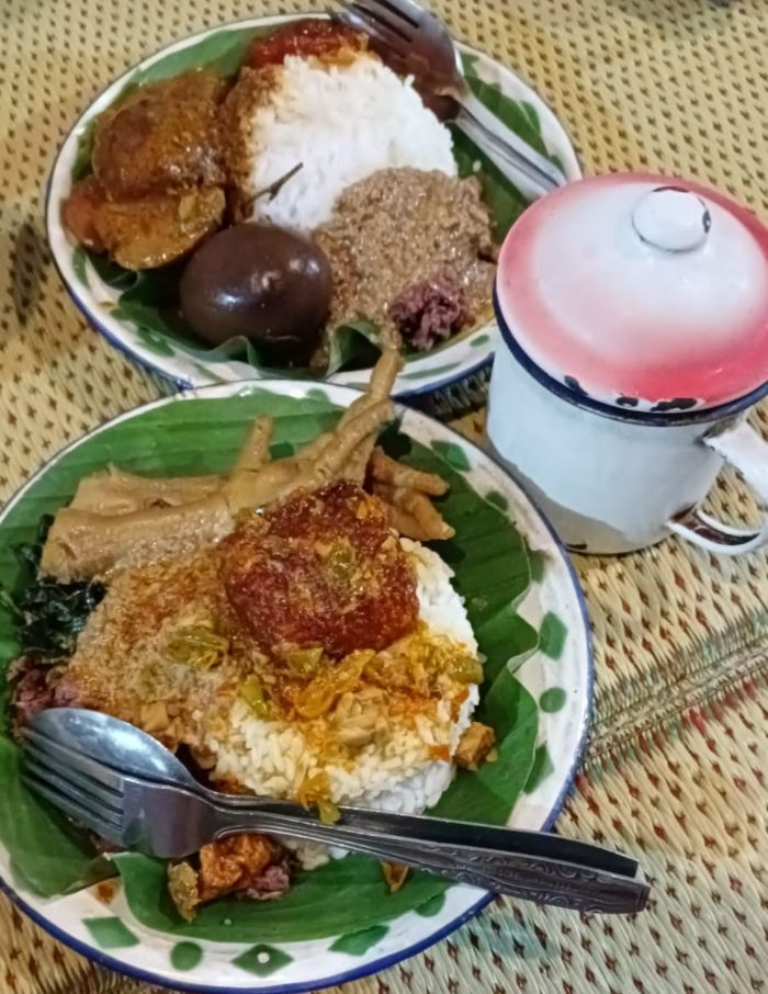 Bukan Manis! Ini Gudeg Pedas Enak di Jogja yang Wajib Kalian Coba, Asli Bikin Ketagihan
