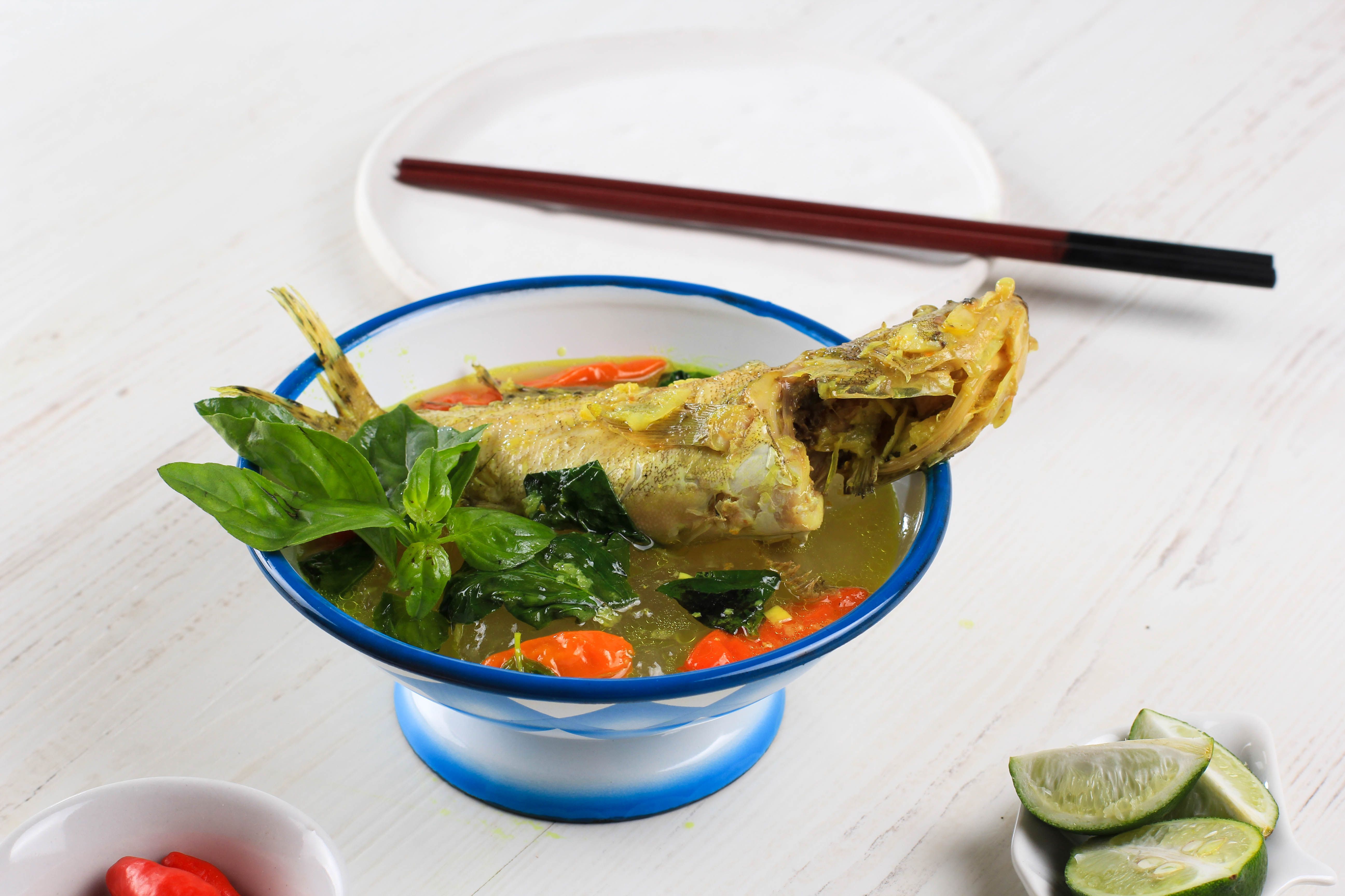 Resep Papeda Khas Papua dengan Kuah Ikan Kuning