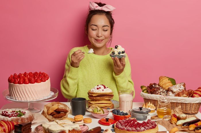 Benarkah Makanan Manis Bikin Susah Tidur? Berikut Penjelasannya