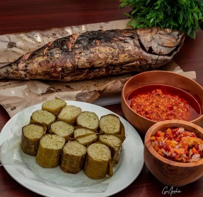 Nasi Jaha Sulawesi Utara: Dibakar dalam Bambu, Disantap Bikin Lupa Diet!
