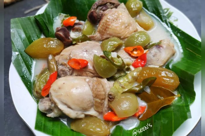 Segar dan Menggugah Selera, Ayam Garang Asem Wajib Dicoba