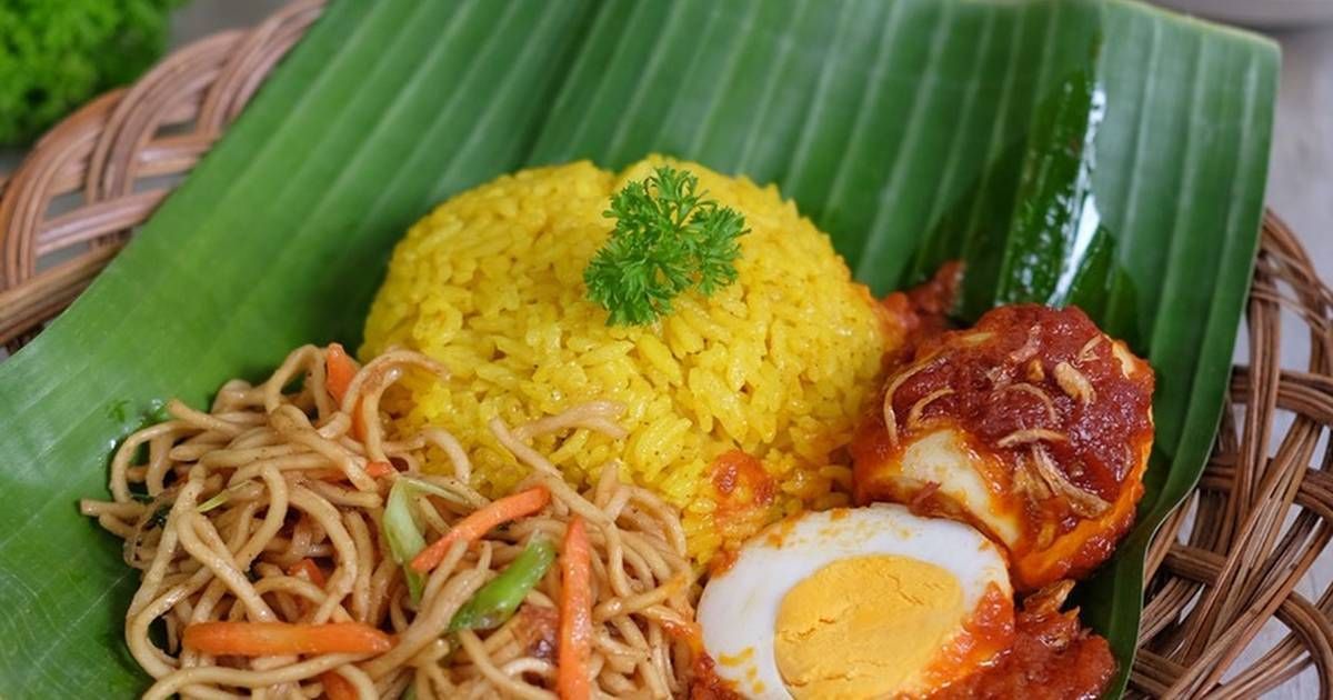 17 Ide Nama Usaha Nasi Kuning Kekinian, Bikin Laper dan Auto Dilirik!