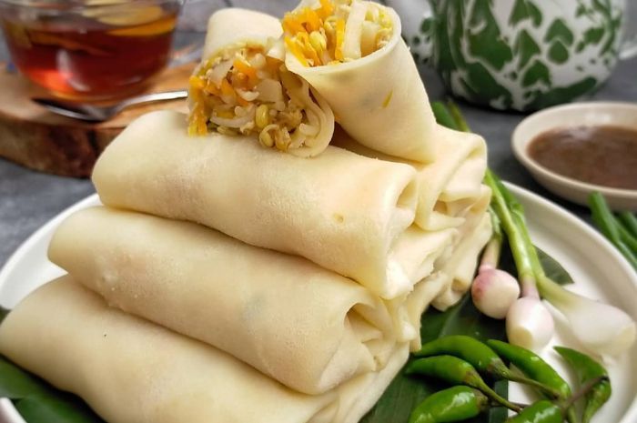 17 Ide Nama Usaha Lumpia Basah yang Unik, Lucu, dan Bikin Penasaran!