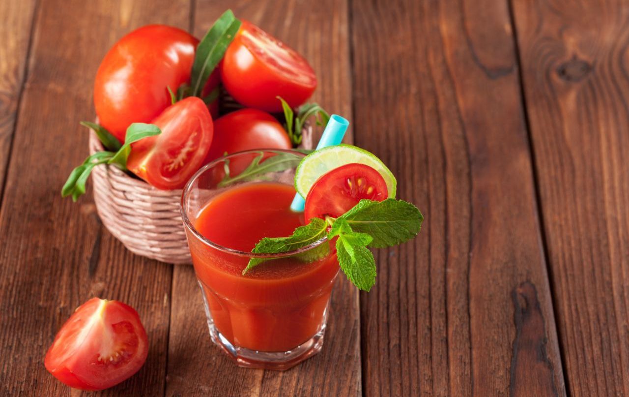 17 Ide Nama Usaha Jus Tomat Kekinian yang Fresh, Unik, dan Bikin Laper Mata!