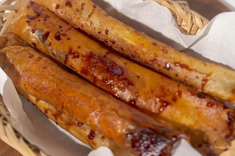 17 Ide Nama Usaha Lumpia Pisang yang Unik, Kekinian, dan Bikin Pelanggan Kepo