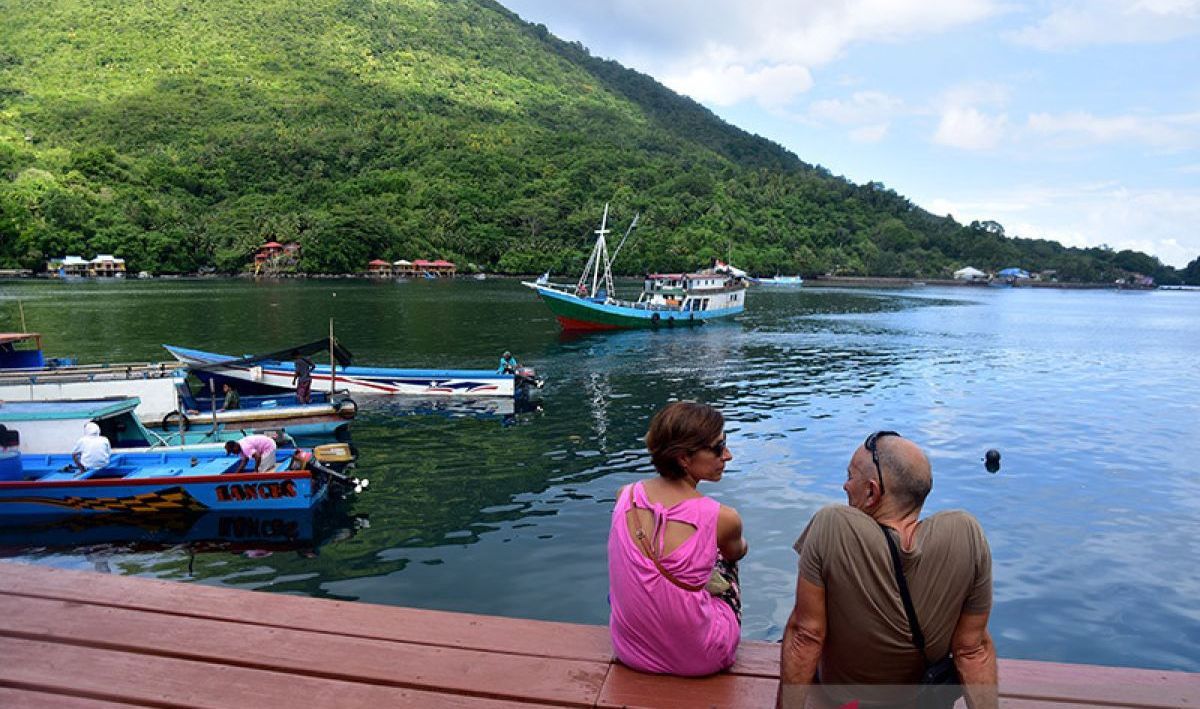 Jangan Mati Sebelum ke Banda Neira! Ini Itinerary Hemat 3 Hari yang Gak Bikin Kantong Jebol