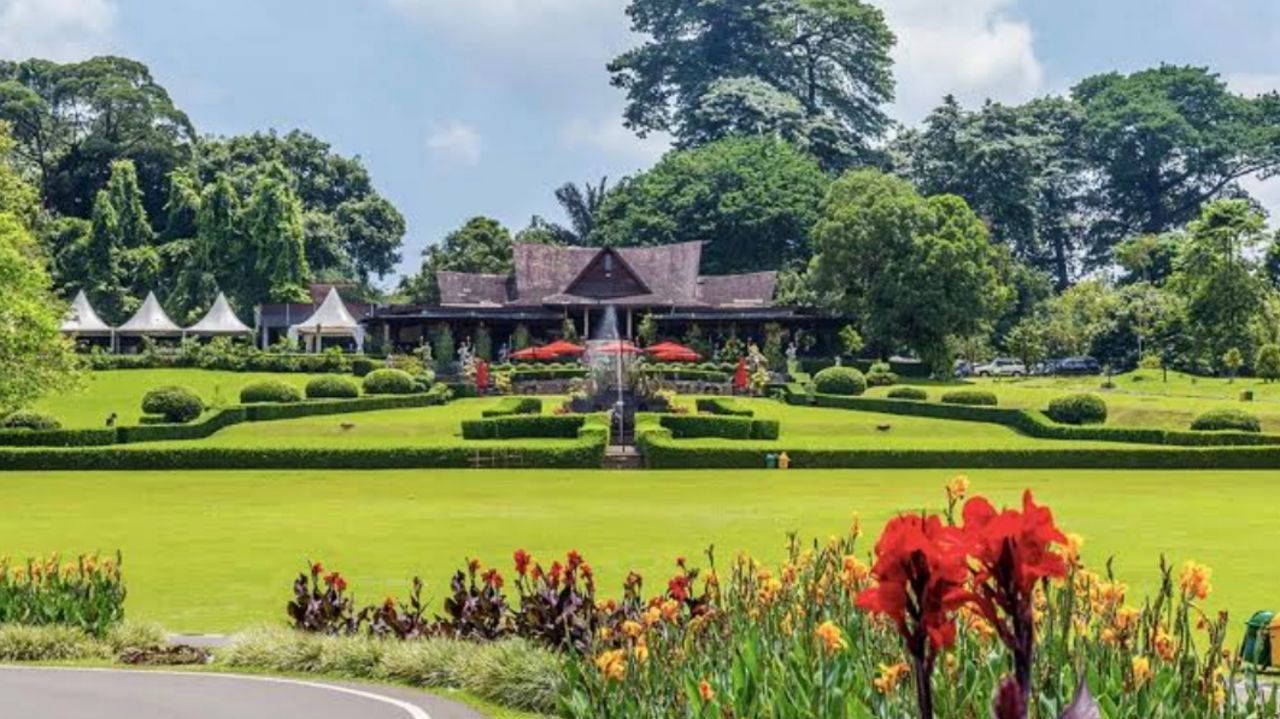 Wisata Seru Kebun Raya Bogor, Menyusuri Alam di Tengah Kota saat Liburan Sekolah