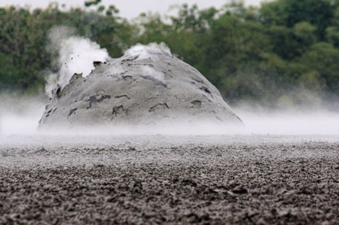 Misteri Letupan Bledug Kuwu: Danau Lumpur ‘Aneh’ di Jateng yang Konon Terhubung ke Laut Selatan