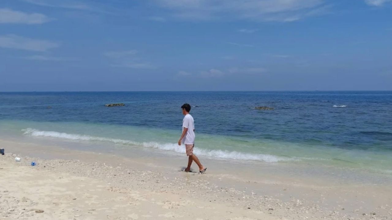 Gak Harus Liburan ke Bali! 4 Pantai di Sekitar Jakarta Ini Juga Tawarkan Keindahan seperti Pulau Dewata