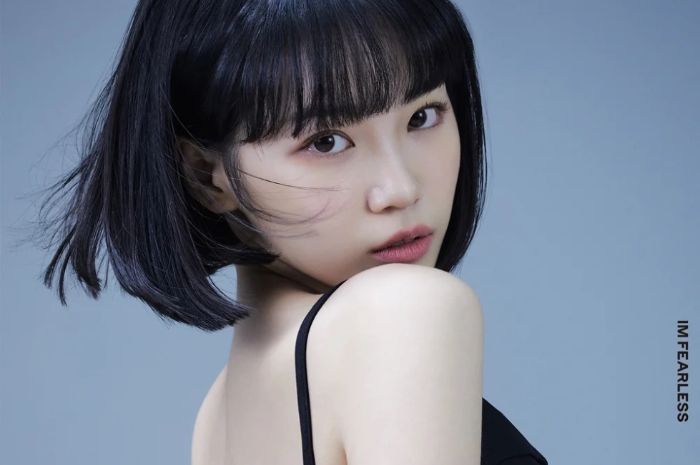 Source Music Umumkan Chaewon LE SSERAFIM Vakum dari Aktivitas karena Masalah Kesehatan