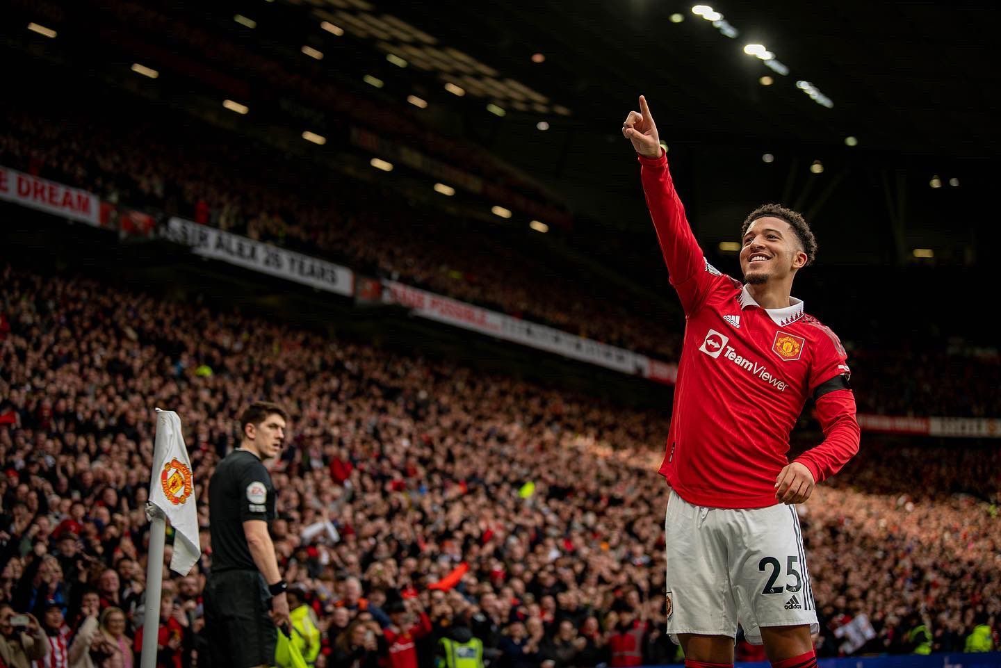 Dortmund Tidak Tertarik, Manchester United Sulit Jual Jadon Sancho