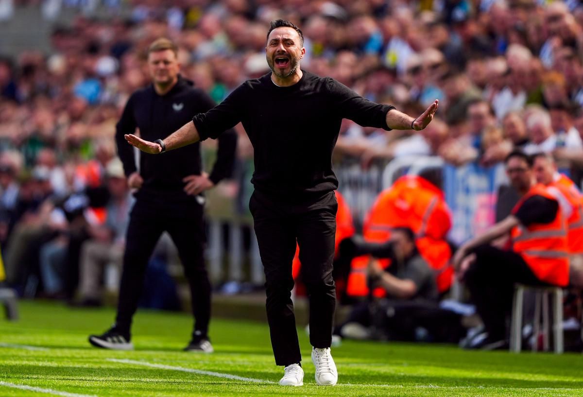Roberto De Zerbi Tegaskan Dirinya Gak Lebih Baik dari Pelatih Tottenham Hotspur Sebelumnya